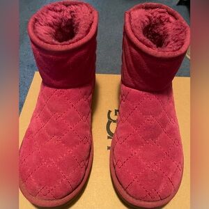 Ugg Women's Raspberry Pink Suede Boots Quilt Stitched Size 6
